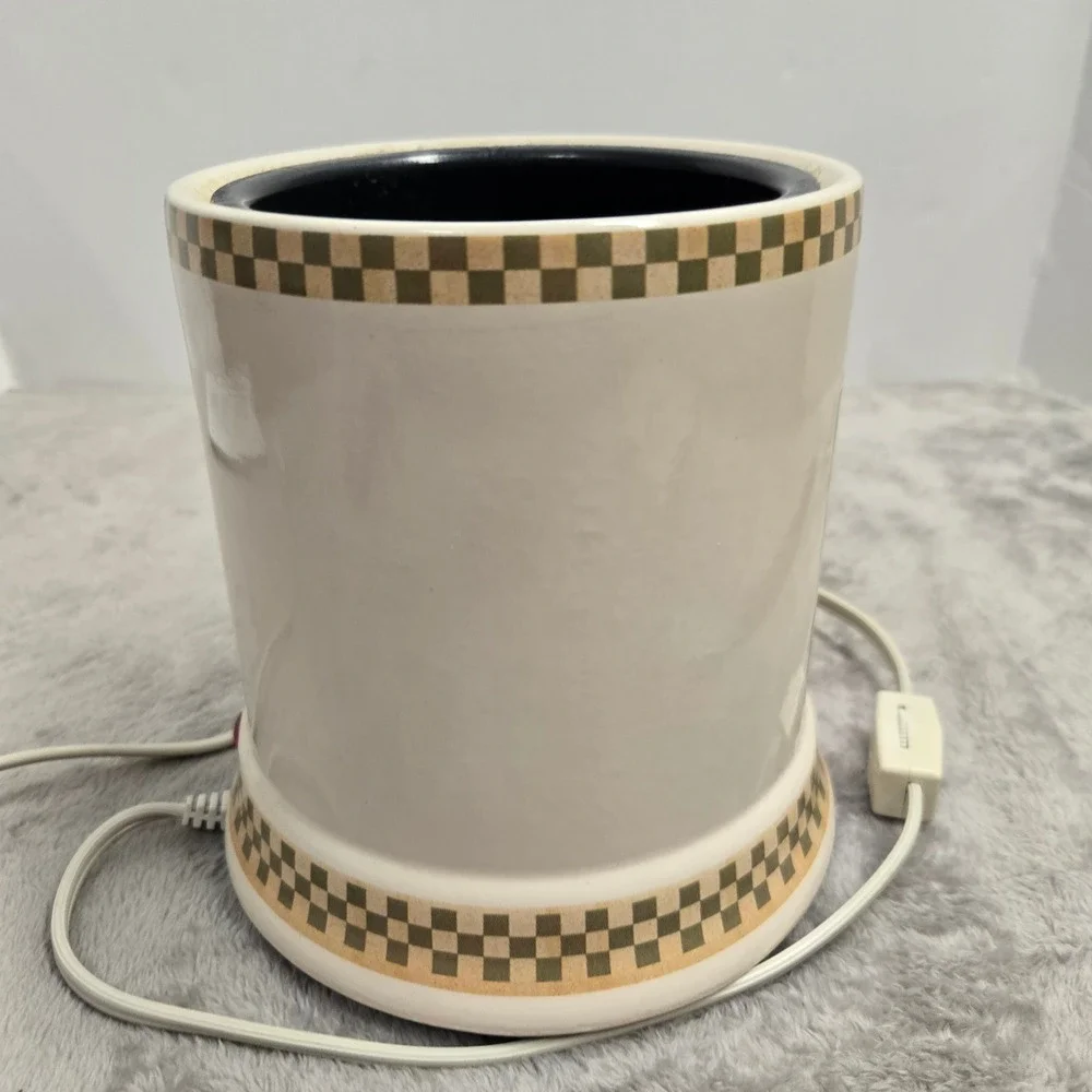 Electric Jar Candle Warmer Welcome Blueberry Basket Ceramic Crock Checkered